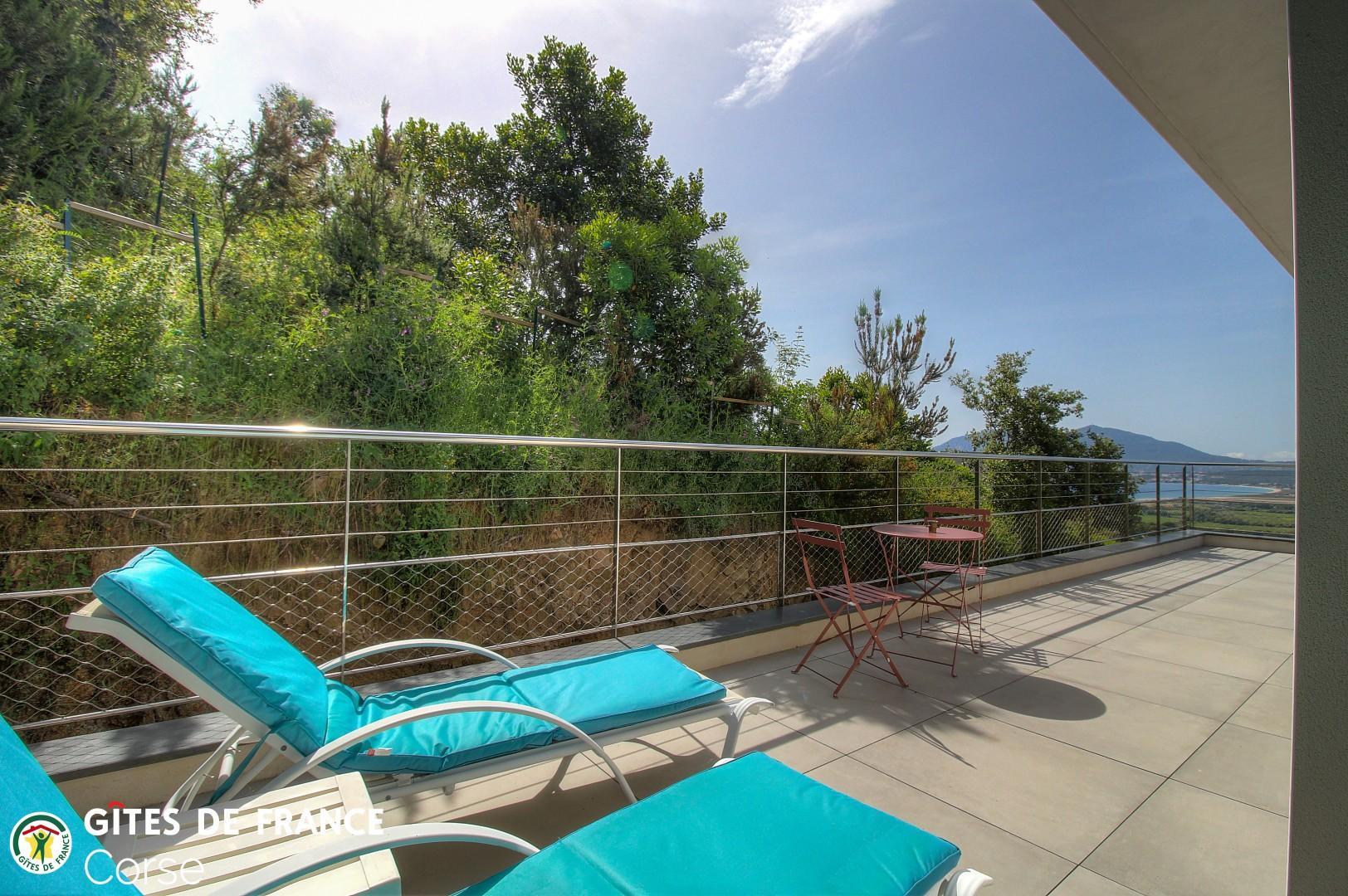 Chambre d'hôtes à Sainte-Lucie de Porto-Vecchio, le Sud Corse :terrasse chambre 2 photo 45
