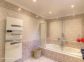 Chambre d'hôtes à Calcatoggio, la côte ouest, en Corse du Sud, labellisé Gîtes de France : la salle de bain Chambre d'hôtes à Calcatoggio, la côte ouest, en Corse du Sud, labellisé Gîtes de France : la salle de bain
