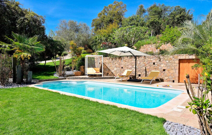 piscine N ° bed and Breakfast26701 CALCATOGGIO - Corse - Un Joli Coin de Paradis - piscine