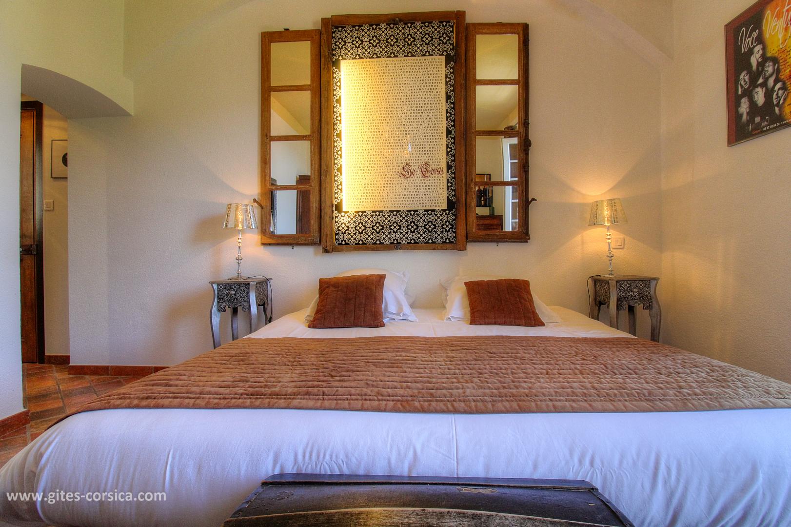 Chambres d'hôtes à Pila Canale, le grand Valinco, en Corse du Sud, labellisé Gîtes de France : la chambre Voce Ventu photo 7