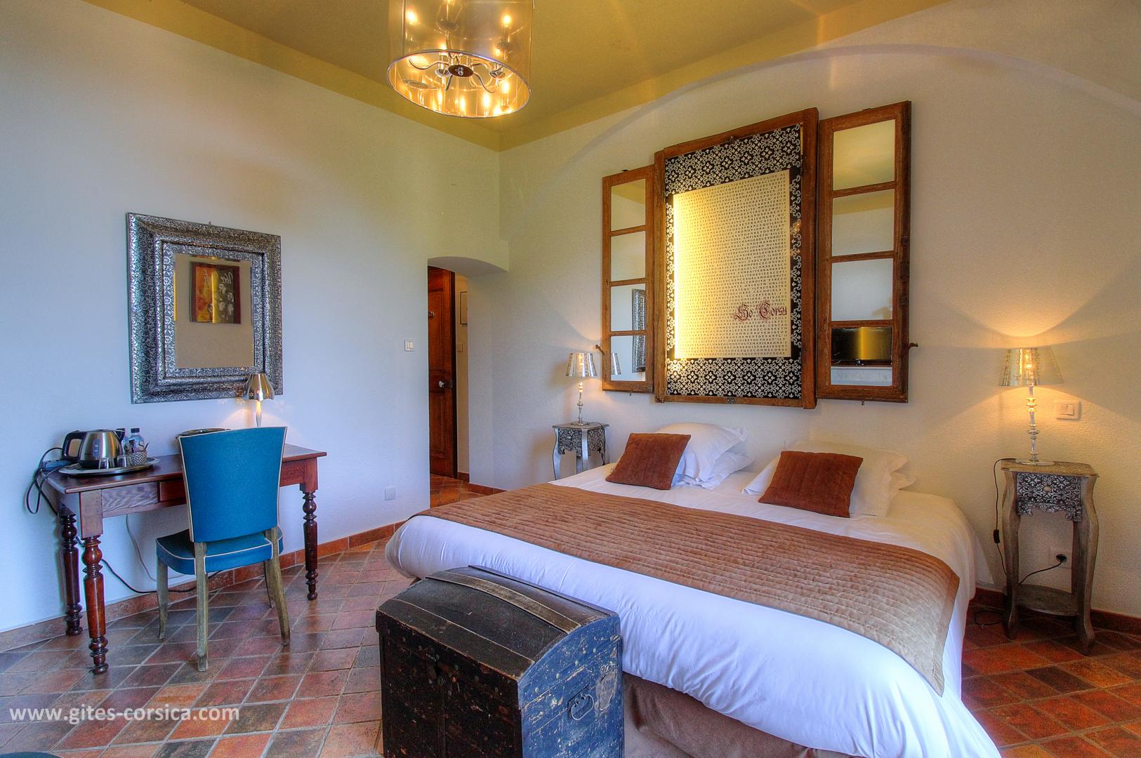 Chambres d'hôtes à Pila Canale, le grand Valinco, en Corse du Sud, labellisé Gîtes de France : la chambre Voce Ventu photo 6