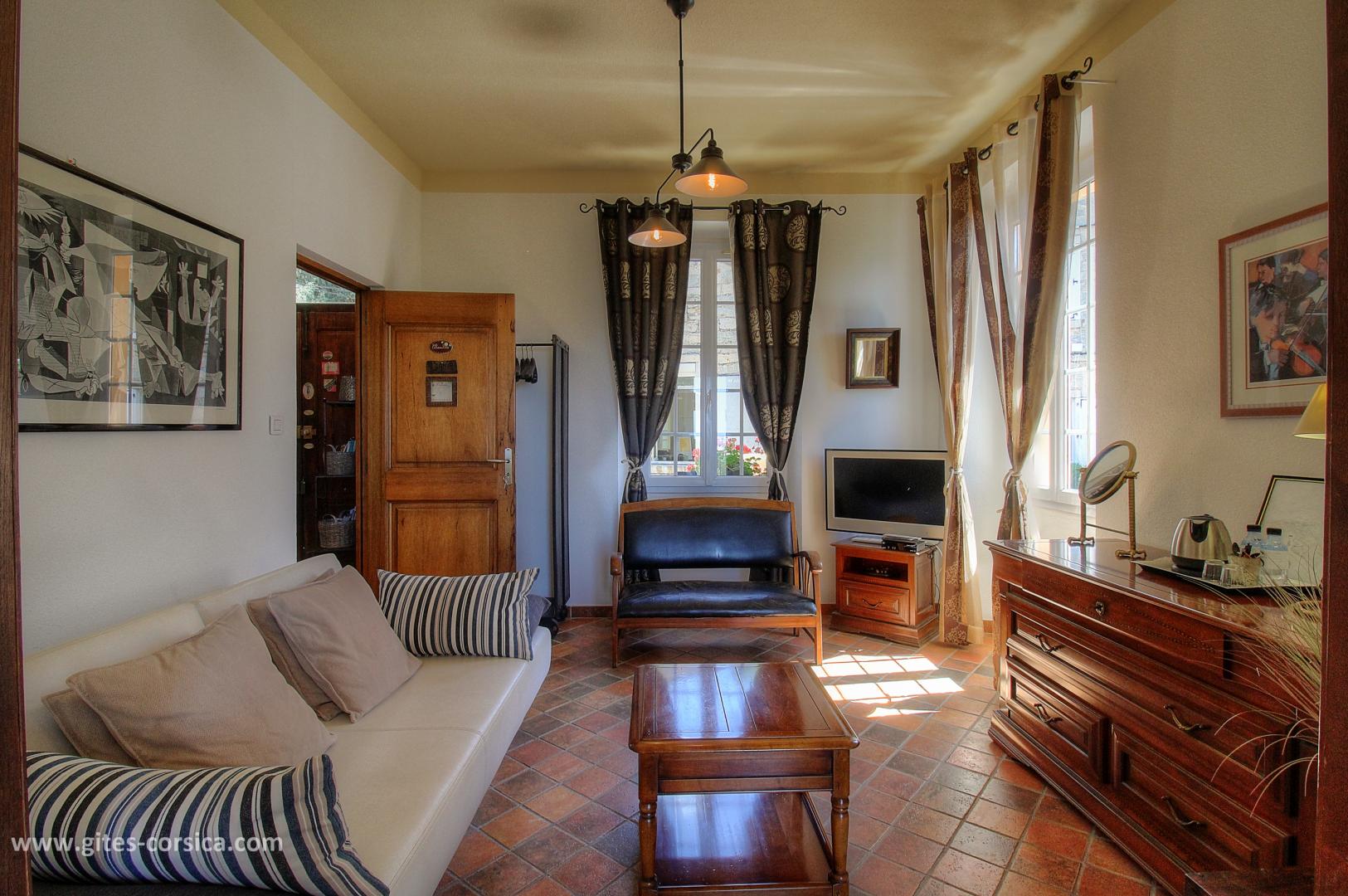 Chambres d'hôtes à Pila Canale, le grand Valinco, en Corse du Sud, labellisé Gîtes de France : la chambre Canta photo 18