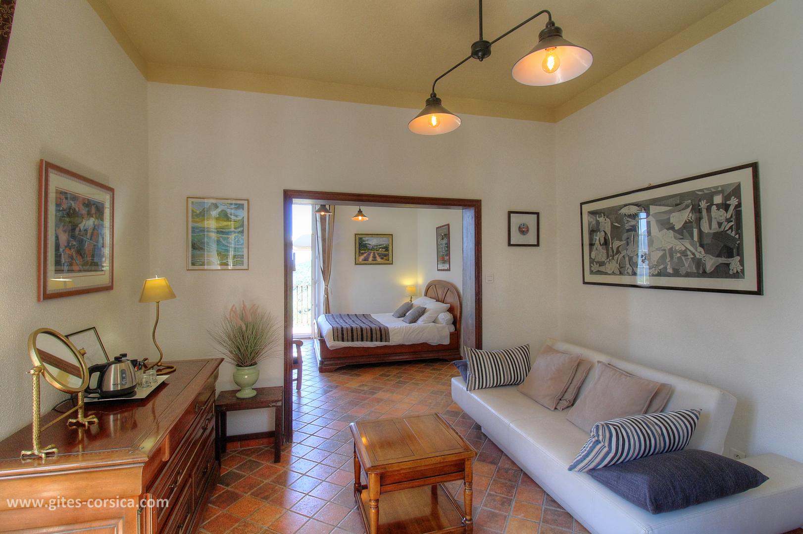 Chambres d'hôtes à Pila Canale, le grand Valinco, en Corse du Sud, labellisé Gîtes de France : la chambre Canta photo 15