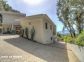 Chambre d'hôtes à Sainte-Lucie de Porto-Vecchio, le Sud Corse :l'accès de la maison et son parking Chambre d'hôtes à Sainte-Lucie de Porto-Vecchio, le Sud Corse :l'accès de la maison et son parking