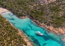 &nbsp;(CMPVJOURA) PROPRIANO - ONE-DAY TOUR OF THE WILD COASTLINES